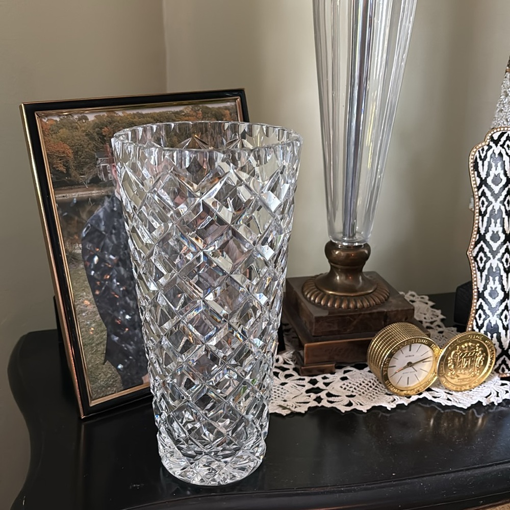 Vintage Elegant Crystal Vase